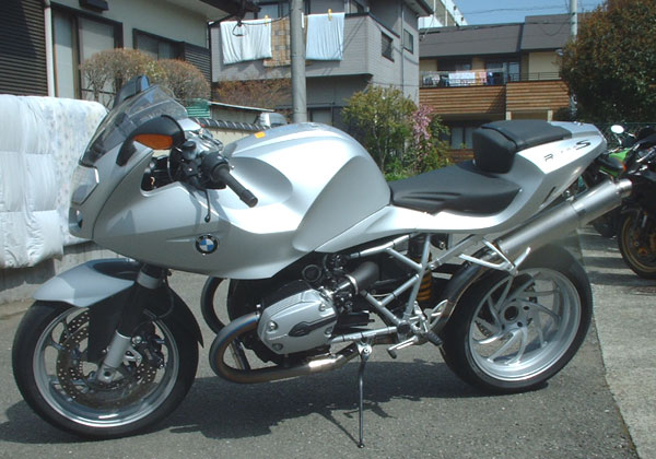 BMW R1200S