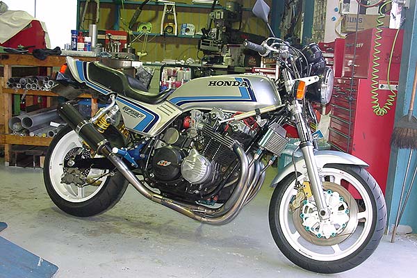 HONDA CB750F