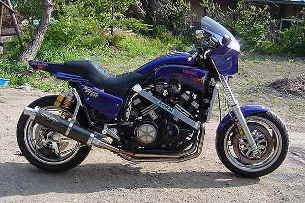 YAMAHA V-max