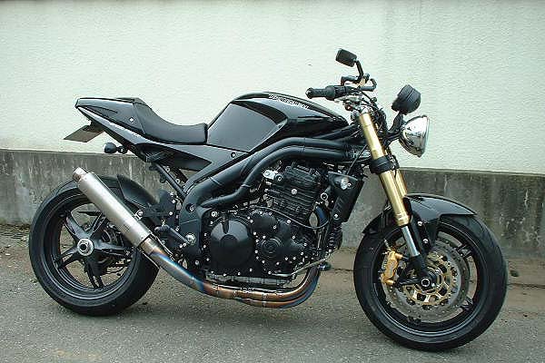 TRIUMPH SPEED TRIPLE