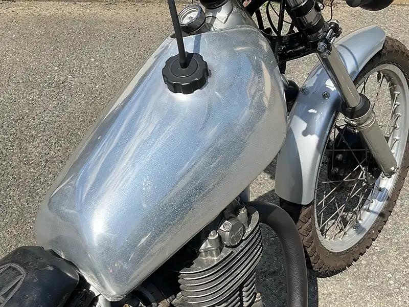 アルミ製タンクを装着